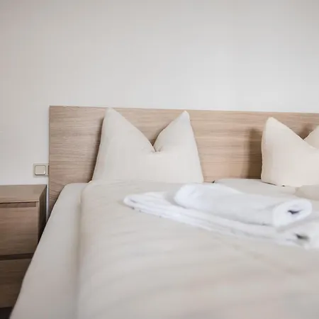 Toschis Station-motel-wirtshaus-an Der Autobahn-bowling Zella-Mehlis