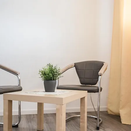 Szálloda Toschis Station-motel-wirtshaus-an Der Autobahn-bowling