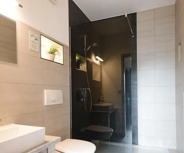 Toschis Station-motel-wirtshaus-an Der Autobahn-bowling 3*