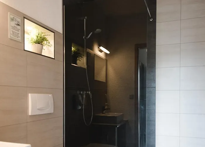 Toschis Station-motel-wirtshaus-an Der Autobahn-bowling 3*